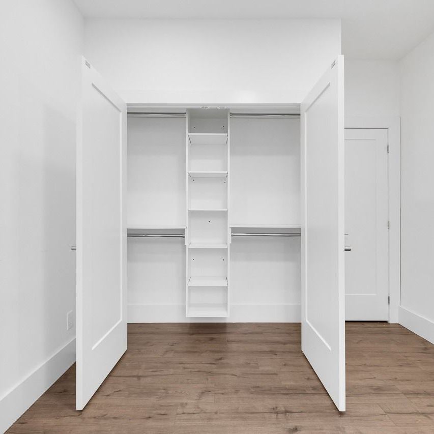 5235 Chemin de la Côte Saint Luc apartment — Montréal, QC (2-Bedroom) - 2 Bedroom - Photo 1