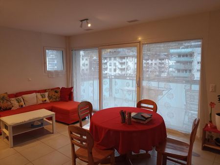 Appartement de 2.5 pièces au 2ème étage avec grand balcon - Photo 3