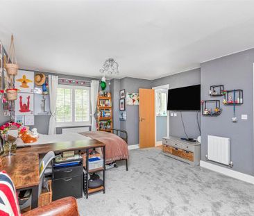 4 bedroom detached house to rent - Photo 6