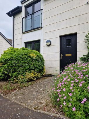 Apt 1, Skye Buildings, Drumadoon Drive, Dundonald, Belfast, BT16 2QN - Photo 1