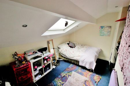 6 bedroom house to rent - Photo 2