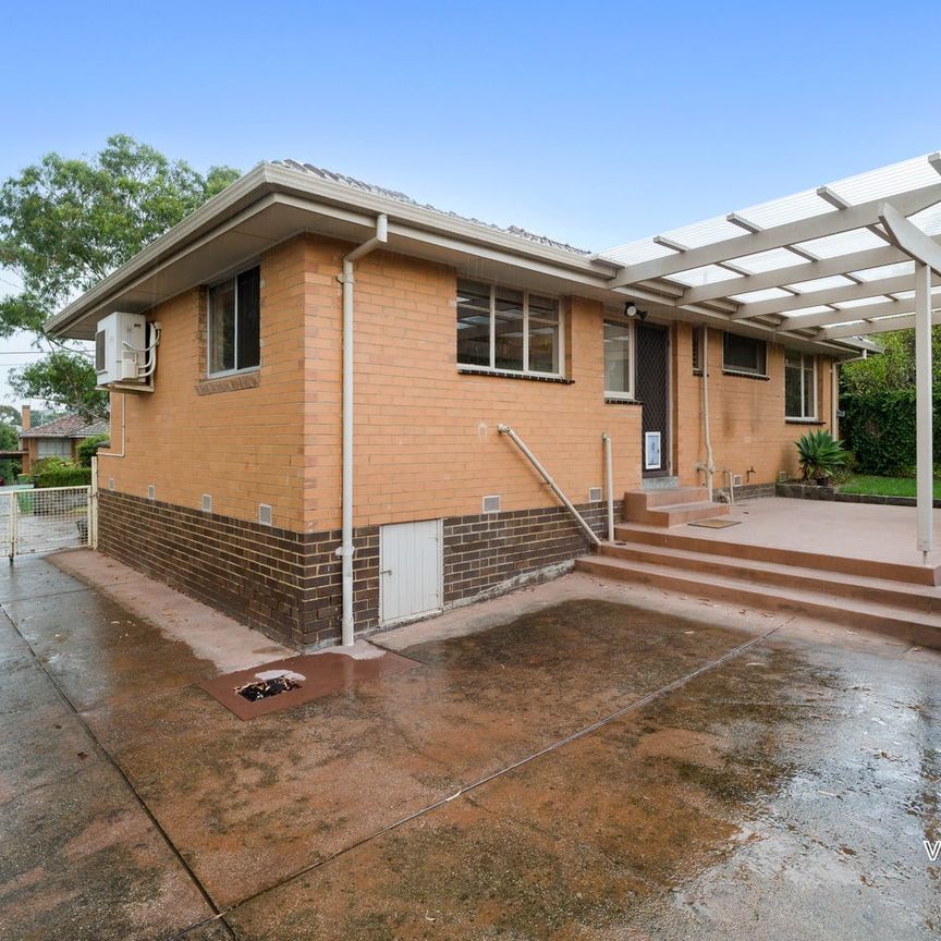 Family Comfort with Space to Move - Photo 1