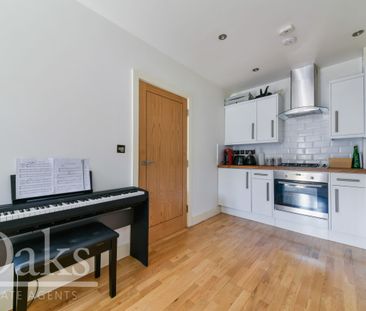 Woodside Green, South Norwood, London - Photo 5