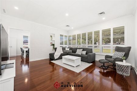 Stylish Rental in Prime Karrinyup Location - Photo 2