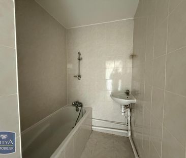 Location Appartement 2 pièces 50m² BOURGES 18000 - Photo 5