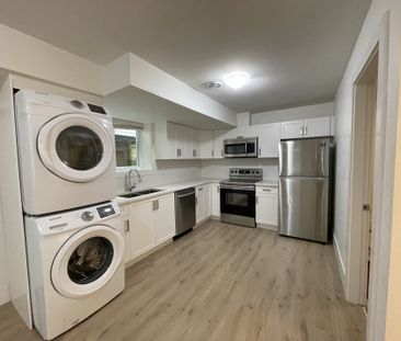 Newer 2 Bedroom Basement Suite in Grandview South Surrey - Photo 5
