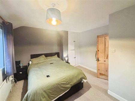 2 bedroom semi-detached house to rent - Photo 4