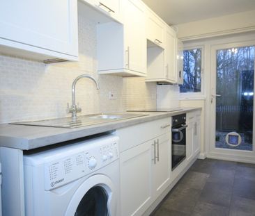 Fitzjohn Close, Guildford - Photo 1