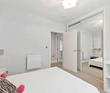 A modern ground floor one bedroom apartment, built to a high specif... - Photo 6