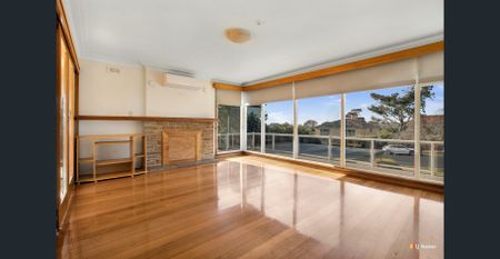 Sun Filled Family Home - Photo 2