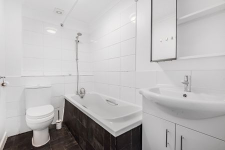 Foxwell Mews, London, SE4 - Photo 5