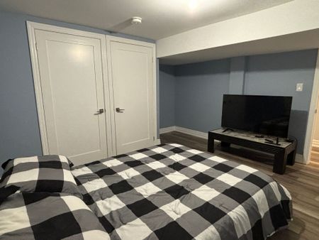 For Lease - 220 Pleasant Boulevard, Georgina, Ontario - Photo 3