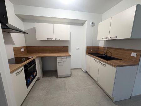Location Appartement 3 pièces 68m² VOIRON 38500 - Photo 5