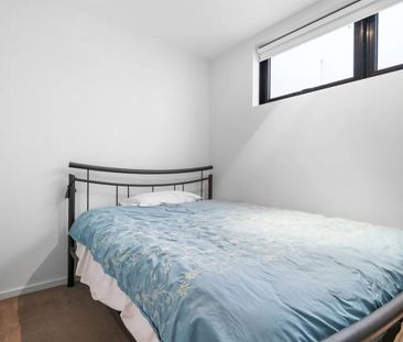 Essendon North - Photo 5