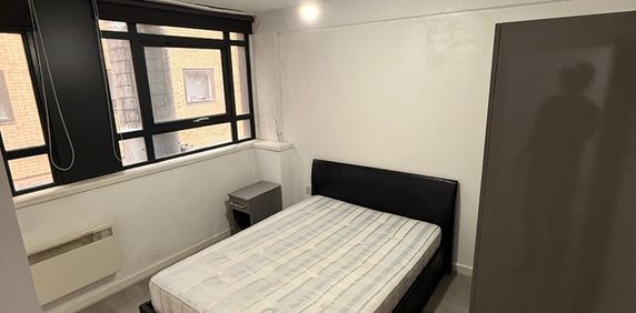 Studio Flat, London Road, L3 - Photo 2