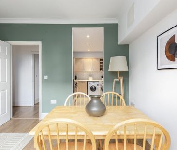 2 bedroom ground floor flat to rent - Photo 5