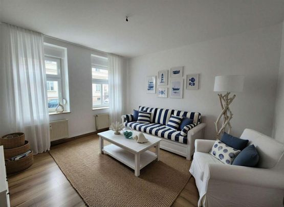 Neu! Großzügiges & modernes Single-Apartment mit Einbauküche - Photo 1