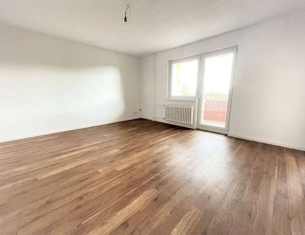Helles Heim und schöner Blick - Foto 1