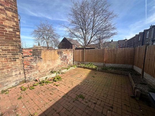 2 bedroom terraced house to rent - Photo 1