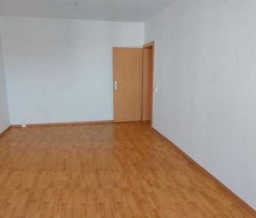 Dachgeschoss - 3 Räume - Balkon - EBK - Tageslichtbad - ab März 26 - Foto 1