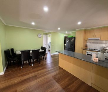 Comfortable Family Living with Outdoor Entertaining - Photo 4