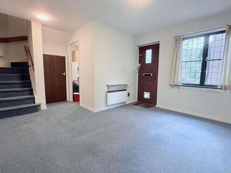 Kingston Upon Thames, Surrey, KT2 - Photo 3