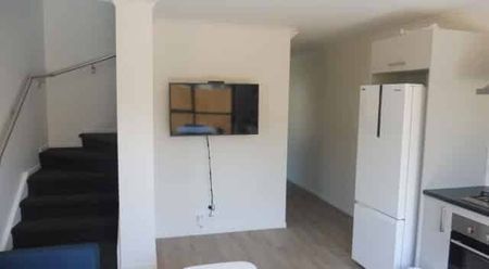 Two Weeks Free Rent - Fixed for 12 Months - Photo 2