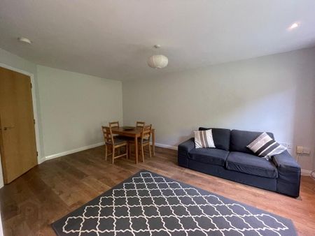 3b Ballyregan Road, Dundonald, Belfast, BT16 1HY - Photo 2
