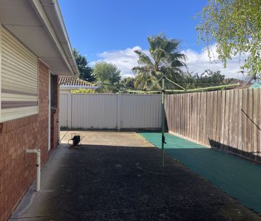 Charming 3-Bedroom Home in Sunshine North - Photo 3