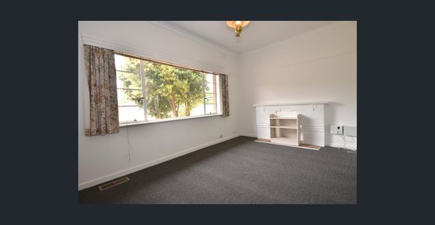 8 Muir Crescent, Newington, Vic 3350 - Photo 1