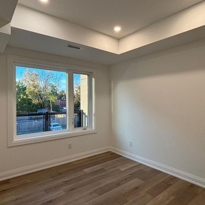 For Lease - 49 Charles Street Unit# 307, Newmarket, Ontario - Photo 1