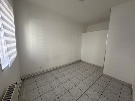 Location Appartement 2 pièces 52 m2 à Saint-Quentin - Photo 4