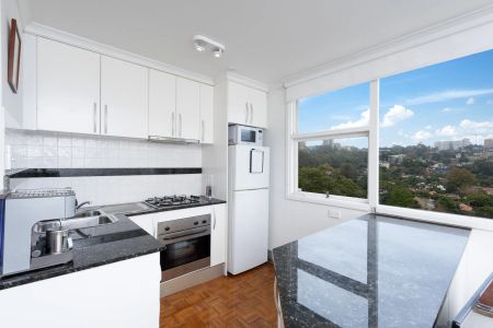 North-Facing Fully Furnished Studio Apartment In Accessible Location - Photo 4