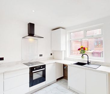 3 bedroom end of terrace house to rent - Photo 6