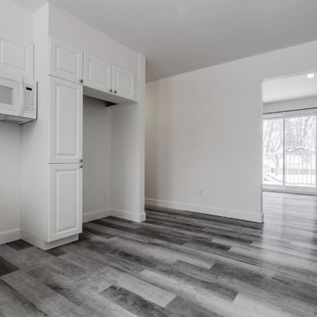 Beau 4 1/2 au 1er étage disponible le 1er juillet 2026. - Photo 4