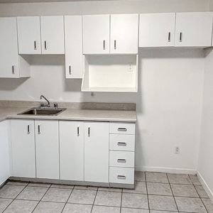 BEAU 3½ | CHIENS ACCEPTÉS | TOUT INCLUS - Photo 2