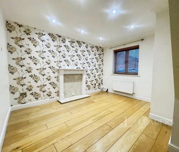 2 bedroom semi-detached house to rent - Photo 3