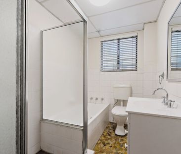 Spacious, updated and centrally located - Photo 4
