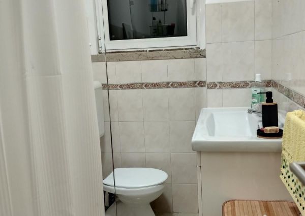 Arrendo quarto Lisboa Calcada do Tojal Benfica