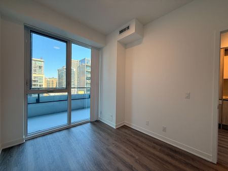 For Lease - 180 Front Street Unit# 1101, Toronto, Ontario - Photo 2