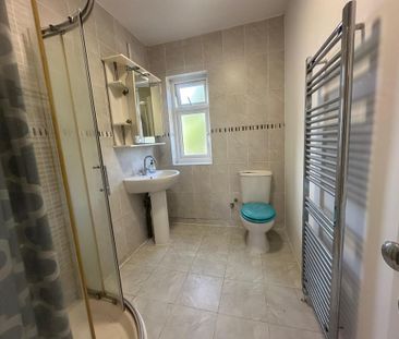 3 bedroom terraced house to rent - Photo 6