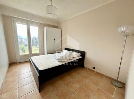LOCATION TARBES - T4 meublé avec balcon - Photo 3