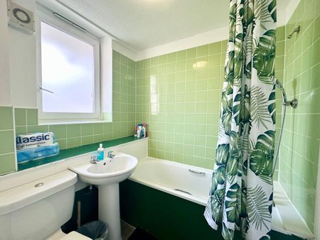 2 Bed Flat, King's Cross Station, WC1X - Photo 5