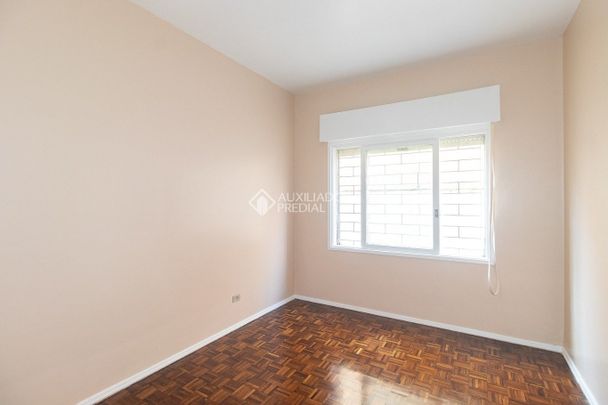 Apartamento com 2 quartos e 50m² para alugar em Cristal, Porto Alegre. - Photo 1