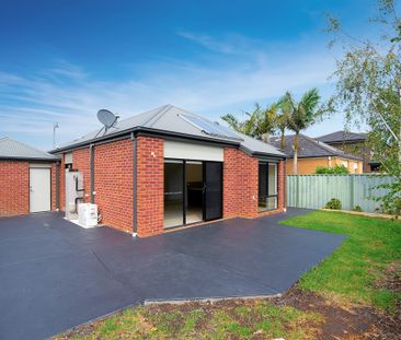63 Park Orchard Drive, Pakenham VIC 3810 - House For Rent | Domain - Photo 4