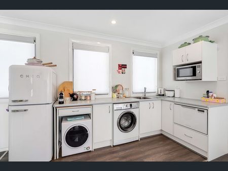 31a Honeysuckle Parade, Marsden Park NSW 2765 - Studio For Rent | Domain - Photo 2