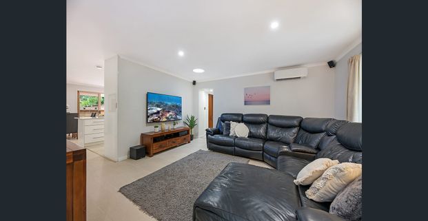 Large Family Home With Pool! - Photo 1