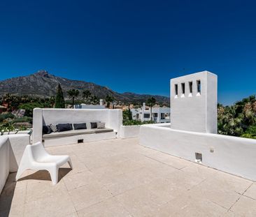 Luxury Villa for rent in The Golden Mile, Marbella, Andalusia - Photo 5