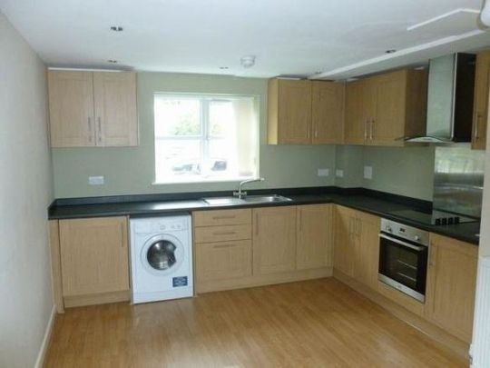 2 bedroom flat to rent - Photo 1