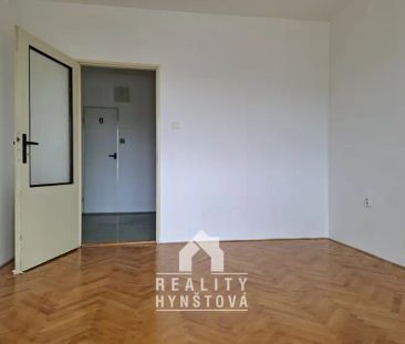 Pronájem pěkného bytu 2+1 s příjemným výhledem, šatnou a 2x balkon,... - Photo 2